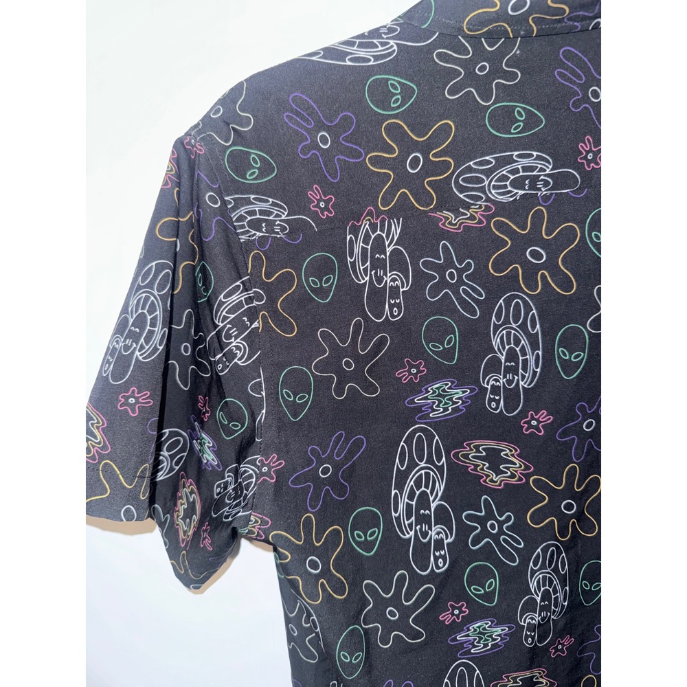 Molokai Surf Co UFO Alien Psychedelic Button Up Shirt Men's Small Festival - Picture 8 of 9